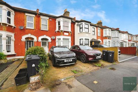 3 bedroom terraced house for sale, Kensington Gardens, Ilford, IG1