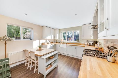 4 bedroom detached house for sale, Hawthorne Way, Shelley, HD8