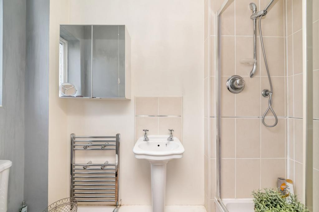 Bedroom one en suite shower room
