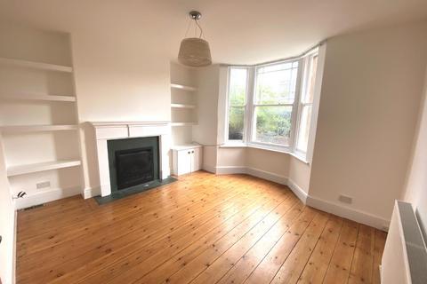 3 bedroom end of terrace house to rent, Norbins Road, Glastonbury