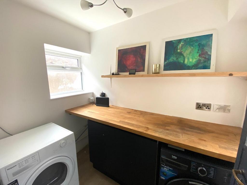 Utility Room.JPG