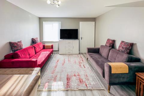 3 bedroom townhouse for sale, Ludiana Close, Coventry * THREE STOREY TOWNHOUSE *