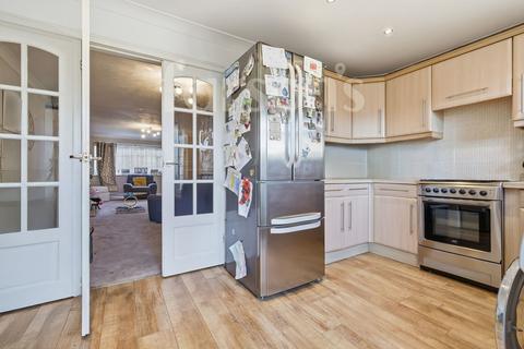 3 bedroom terraced house for sale, Bryanston Road, Tilbury, RM18