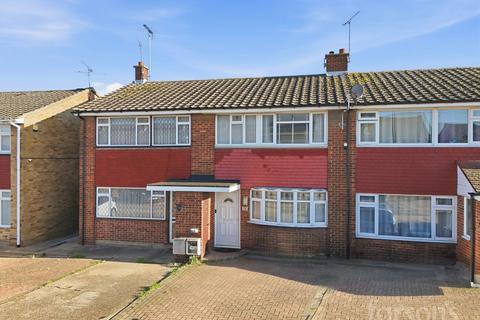 3 bedroom terraced house for sale, Bryanston Road, Tilbury, RM18