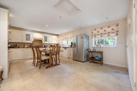 3 bedroom bungalow for sale, Edmonton Way, Oakham