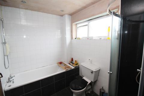 undefined, Broadfield, Crawley