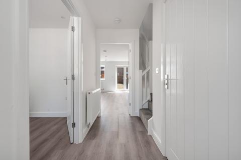 2 bedroom semi-detached house to rent, Charles Dyer Close, Melton Mowbray