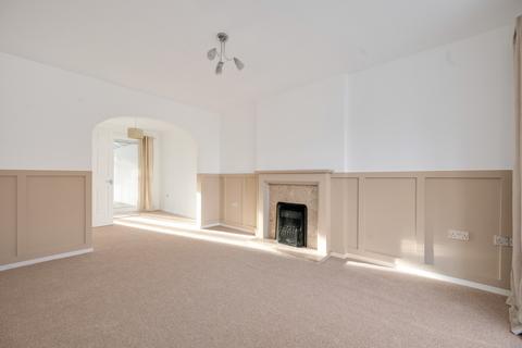 3 bedroom semi-detached house to rent, Meadowsweet Close, Melton Mowbray