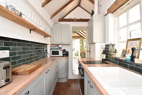 2 bedroom terraced house for sale, Mill Street, Wincanton, Somerset, BA9