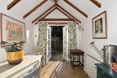 2 bedroom terraced house for sale, Mill Street, Wincanton, Somerset, BA9