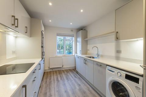 undefined, Hermitage Parade, High Street, Ascot, Berkshire