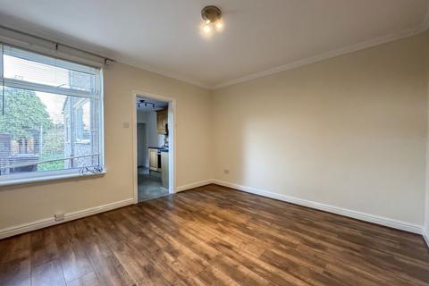 3 bedroom terraced house to rent, Queens Road, Fletton, Peterborough, PE2 8BP
