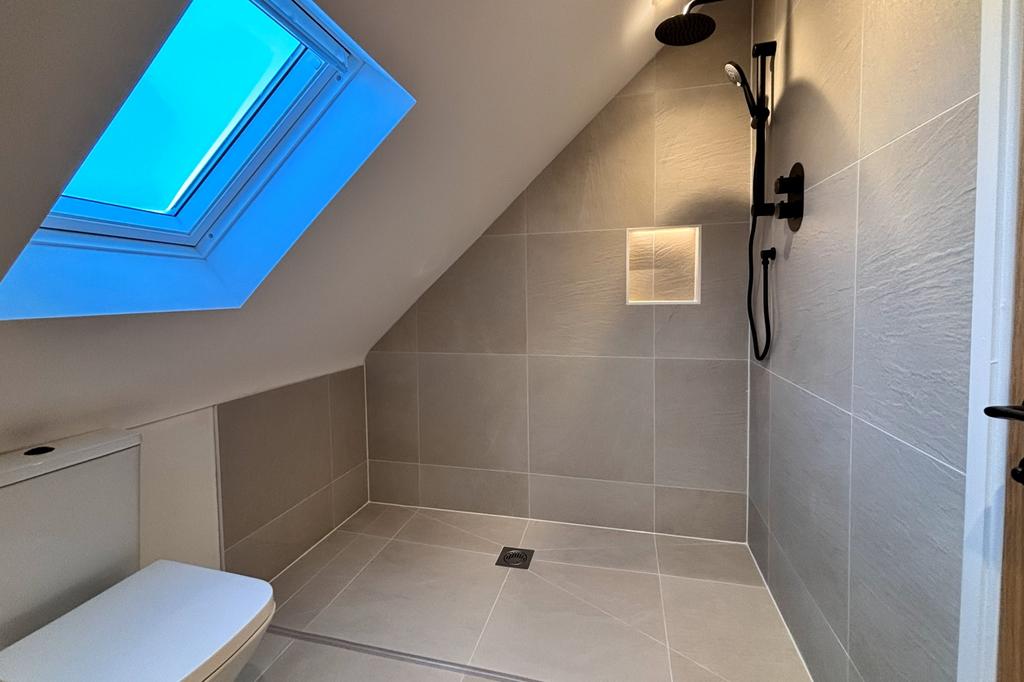Bed 1 ensuite