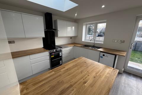 undefined, St Saviours Road, Reading, RG1