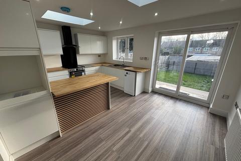 undefined, St Saviours Road, Reading, RG1
