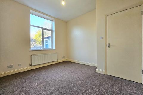 3 bedroom maisonette to rent, Shardeloes Road, London, SE14