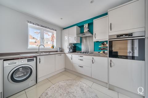3 bedroom terraced house for sale, High Street, Milton Regis, Sittingbourne, Kent, ME10