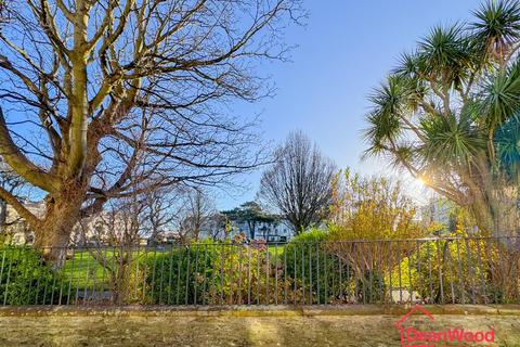 4 bedroom property for sale, 65 Derby Square, Douglas