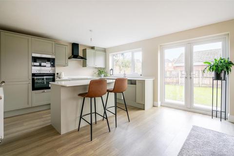 undefined, Mayfield Dri, Leigh