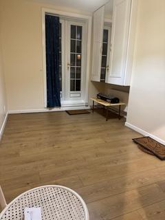 2 bedroom flat to rent, Streatham Hill, Telford Court Streatham Hill, SW2