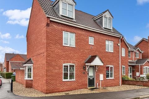 4 bedroom detached house for sale, Stirling Drive, Coddington, Newark