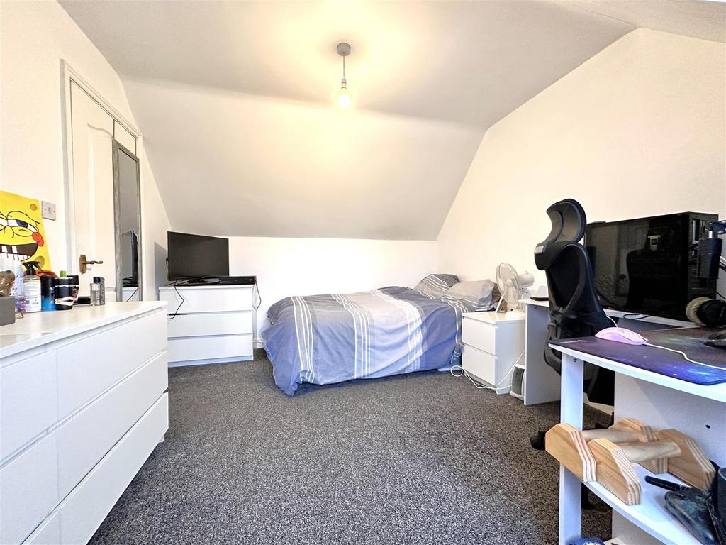 Fourth Bedroom 740
