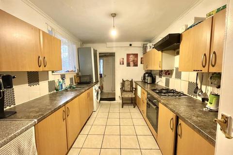 3 bedroom house for sale, Upperton Road West, London E13