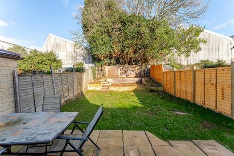3 bedroom semi-detached house for sale, Three bedroom home in a quiet cul-de-sac in Yatton village