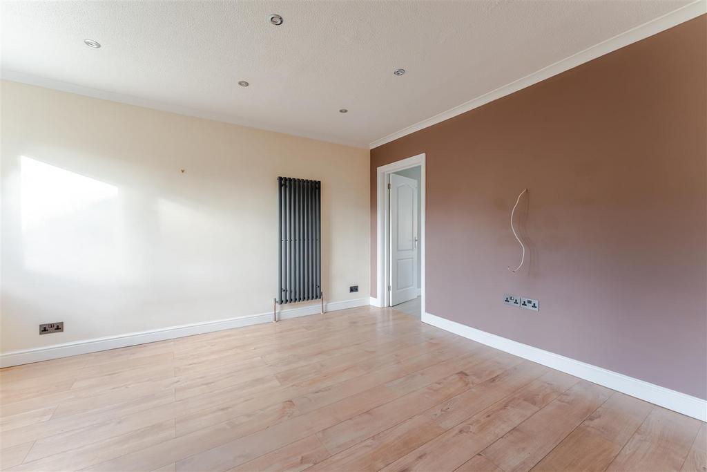 14 Woodmill, Yatton4.jpg