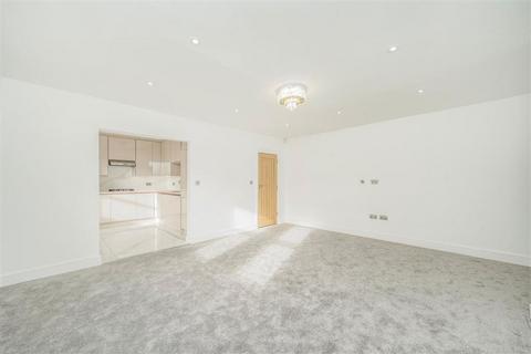 3 bedroom flat to rent, Mowbray Road, London NW6