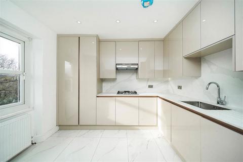 3 bedroom flat to rent, Mowbray Road, London NW6
