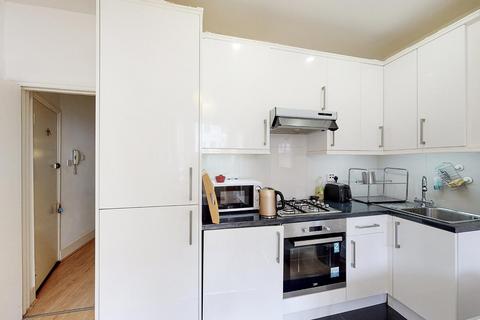 2 bedroom flat to rent, St Thomas's Road, Finsbury Park
