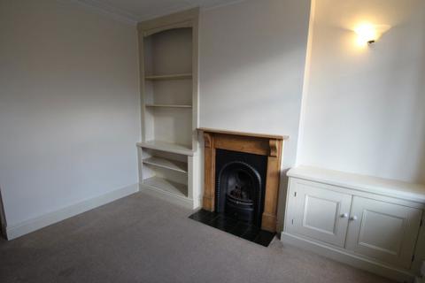 2 bedroom terraced house to rent, Knighton Church Road, Leicester