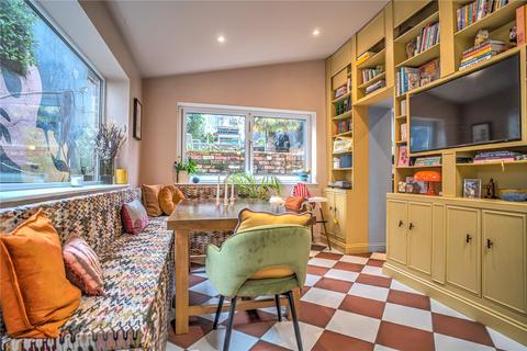 3 bedroom end of terrace house for sale, Belle Vue Road, Old Town, Swindon, Wiltshire, SN1