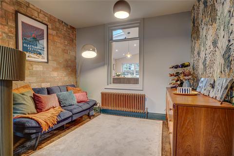 3 bedroom end of terrace house for sale, Belle Vue Road, Old Town, Swindon, Wiltshire, SN1