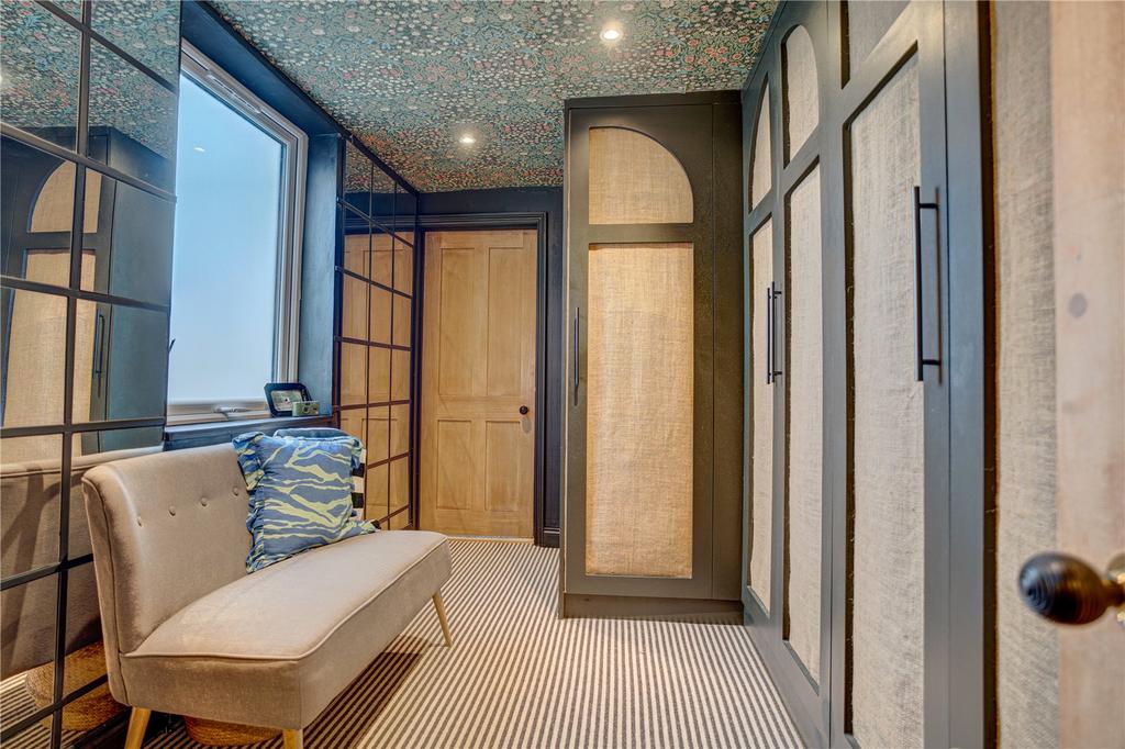 Bedroom/Wardrobe