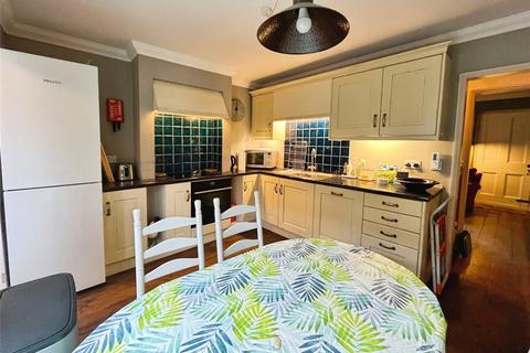 2 bedroom terraced house to rent, Albert Street, Ventnor, Isle of Wight, PO38