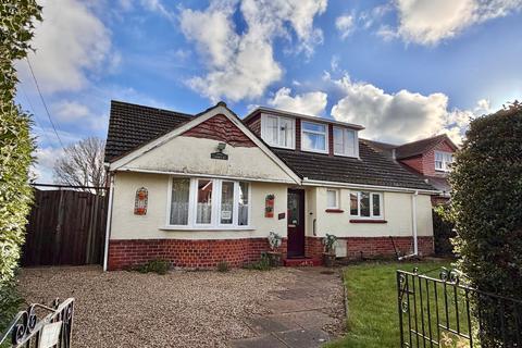 3 bedroom bungalow for sale, West Road, Dibden Purlieu, SO45