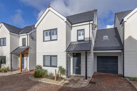 3 bedroom terraced house for sale, Carriere Lane, Vale, Guernsey