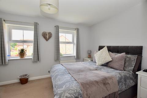 2 bedroom terraced house to rent, Pavilion Close, Pocklington