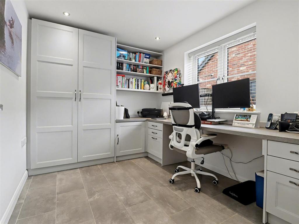 Study/office