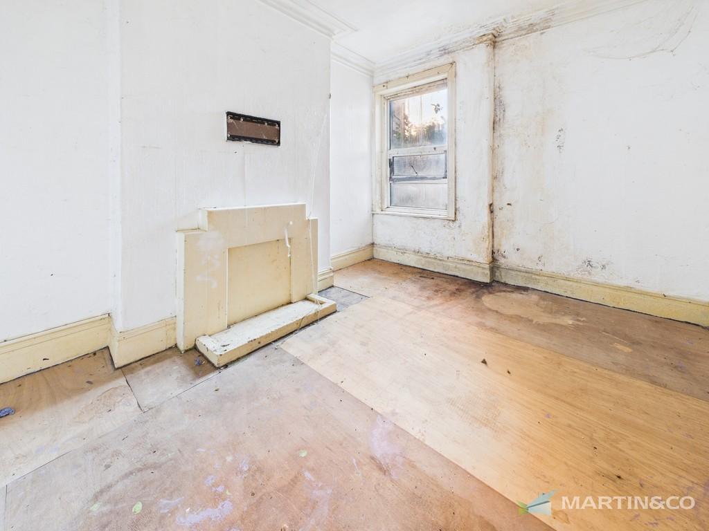 Cam02318 g0 pr0559 still005