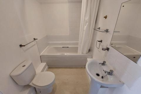1 bedroom apartment to rent, Ash Lea Court, Greengate Lane, Prestwich