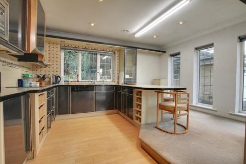 4 bedroom detached bungalow for sale, Doddington Road, Wimblington