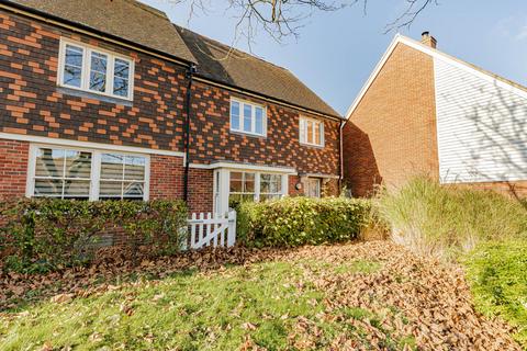 Queens Road, Canterbury CT3