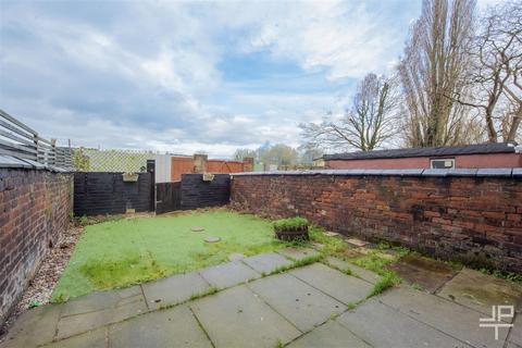 2 bedroom terraced house to rent, Warrington Road, Wigan WN2