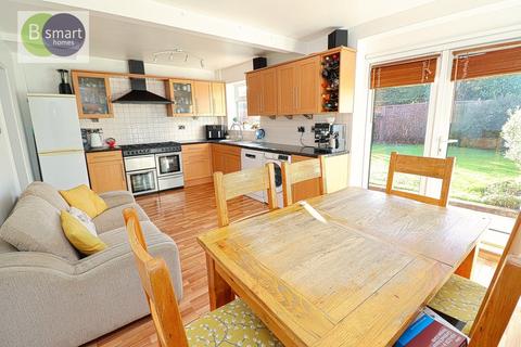 3 bedroom semi-detached house for sale, Cresswell Road, Mexborough S64