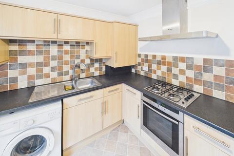 2 bedroom flat to rent, Chaddlewood Avenue, Plymouth PL4