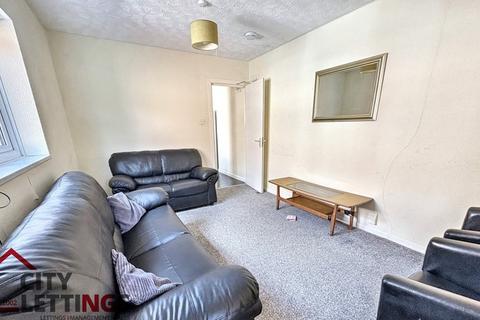 5 bedroom semi-detached house to rent, Arnesby Road , Lenton