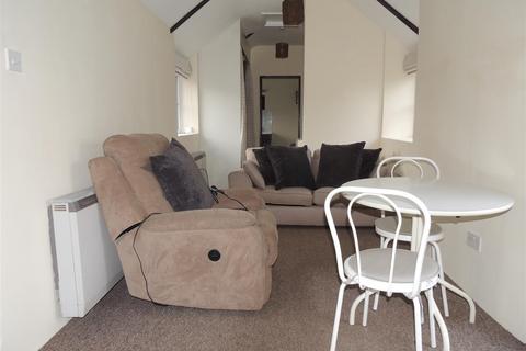 1 bedroom terraced bungalow to rent, Court Lane, Bristol